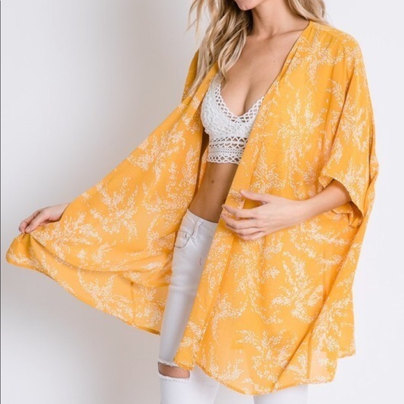 Sheer Kimono - Picture 2 of 7